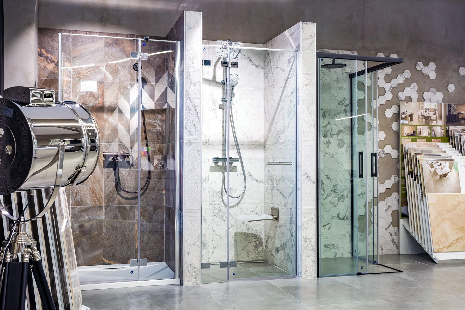 The Pros and Cons of Sliding vs. Hinged Shower Doors